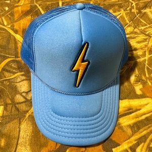 VINTAGE BOLT TRUCKER HAT